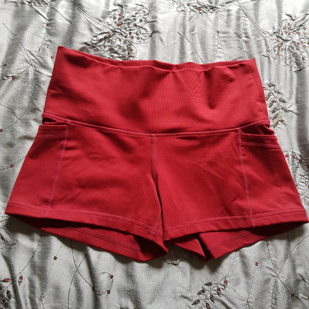 **SOLD**Popflex Active  Pop Shorts 2.0 in Cabernet